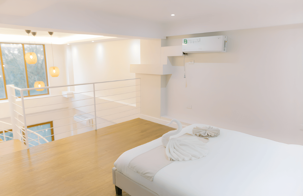 Executive Luxury Loft with Kitchenette